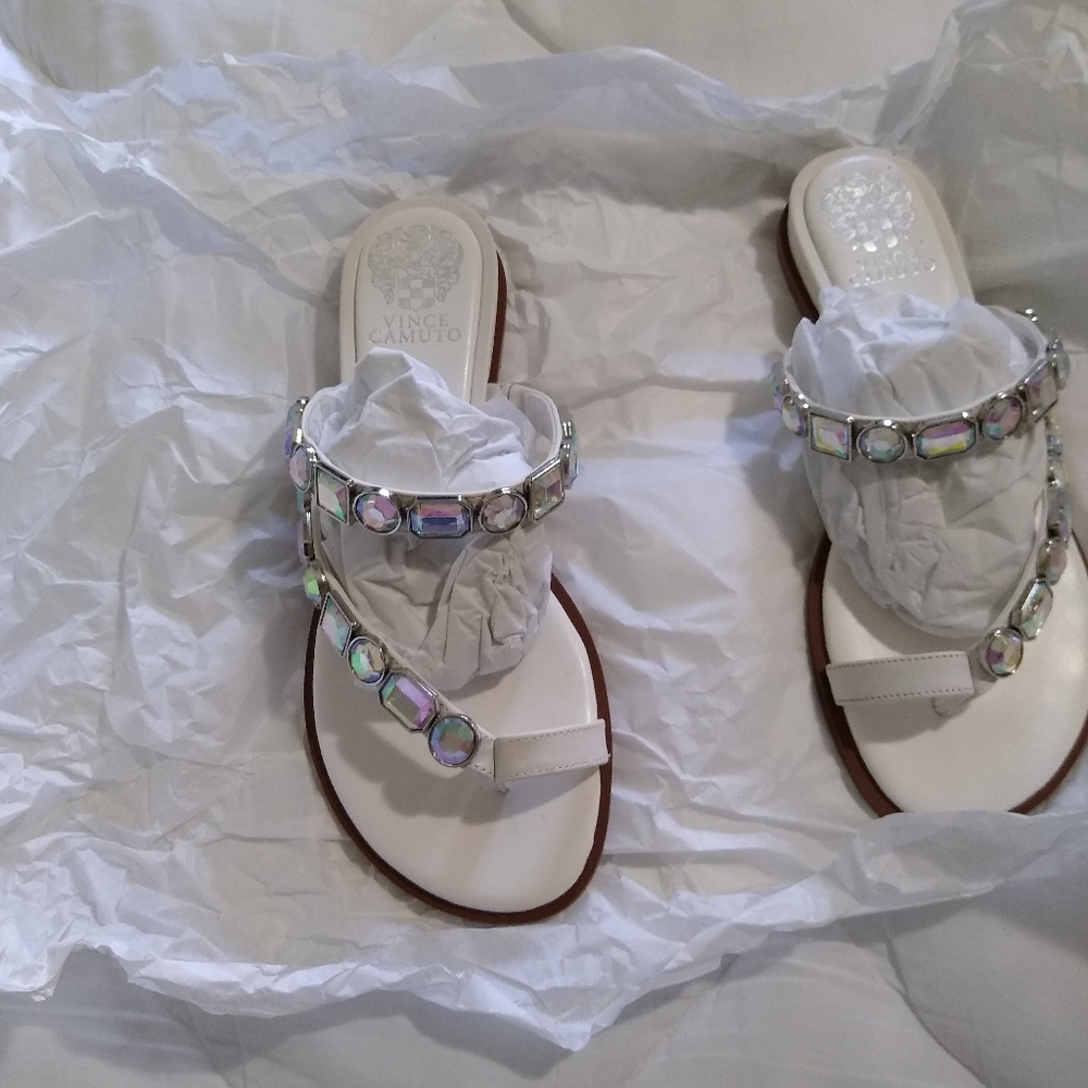 Vince Cumuto White leather bejeweled iridescent Sandals 8 med. New Runs wide